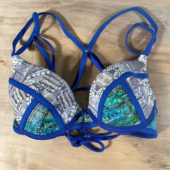 Maaji blue and gray strappy underwire lined bikini top size small - Picture 1 of 6